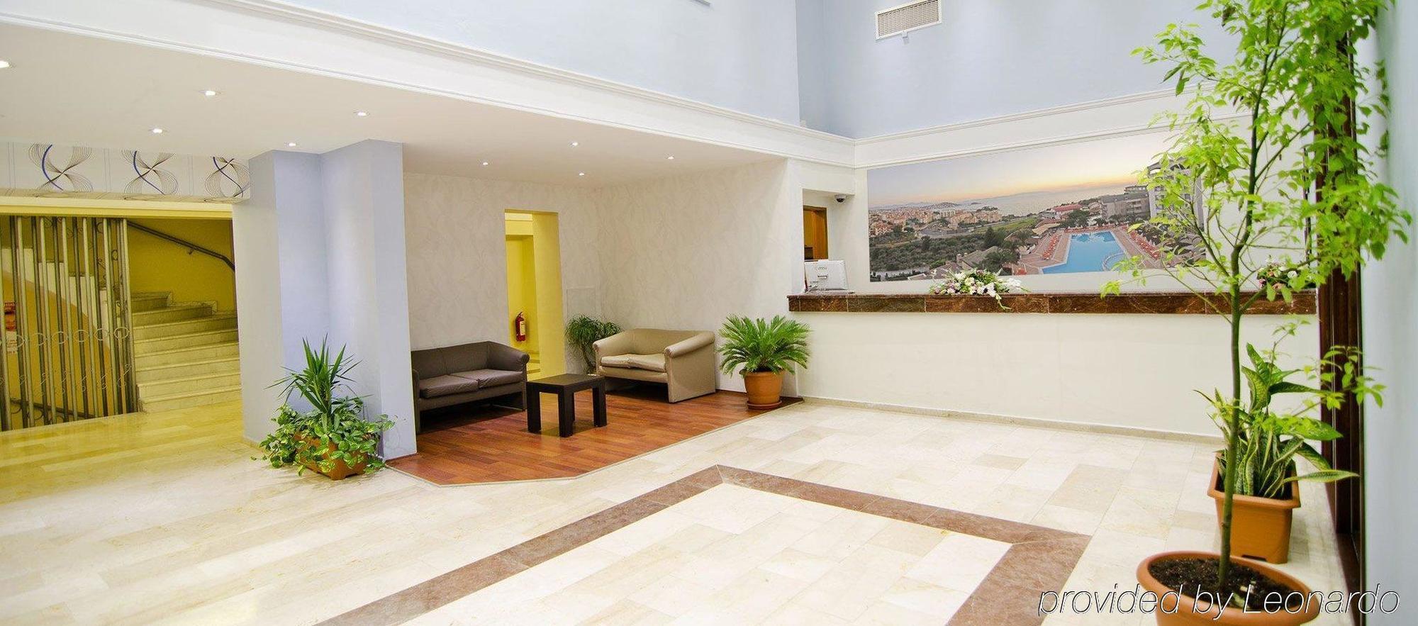 Hotel City's Hill 4*